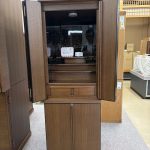 内面に黒色の鏡面パネル(みかげ塗り)を採用したモダンデザインの仏壇 宇都宮市 しんえい堂